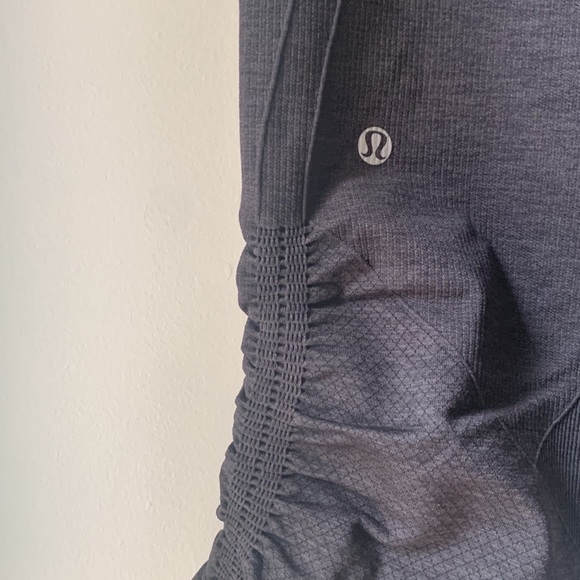 Cinched Cropped Black Lululemon Leggings - Picture 5 of 5